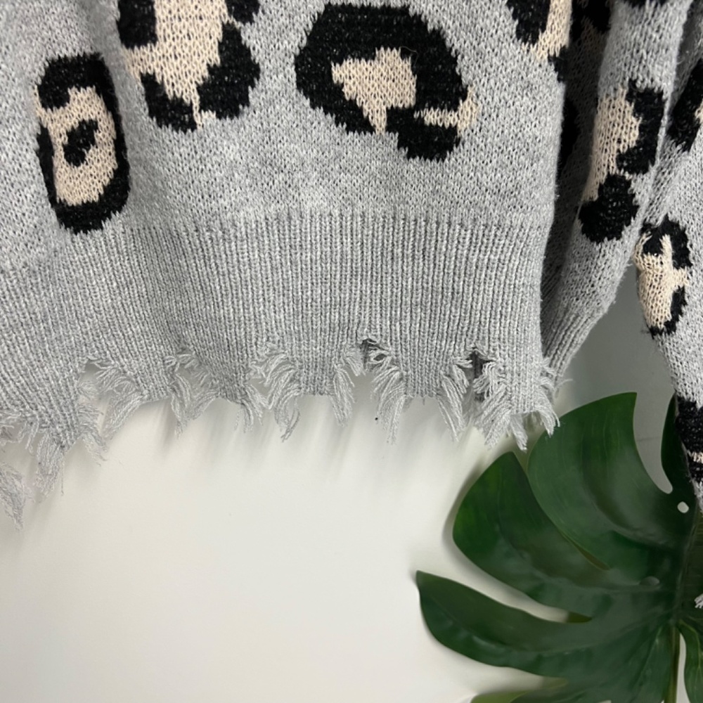miracle leopard distressed frayed sweater - Picture 2 of 4